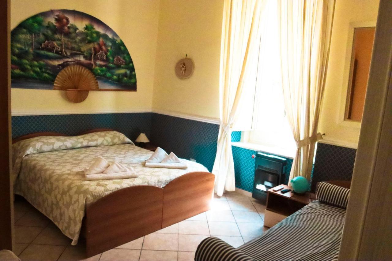 Olimpo Degli Dei Bed & Breakfast Napoli Bagian luar foto