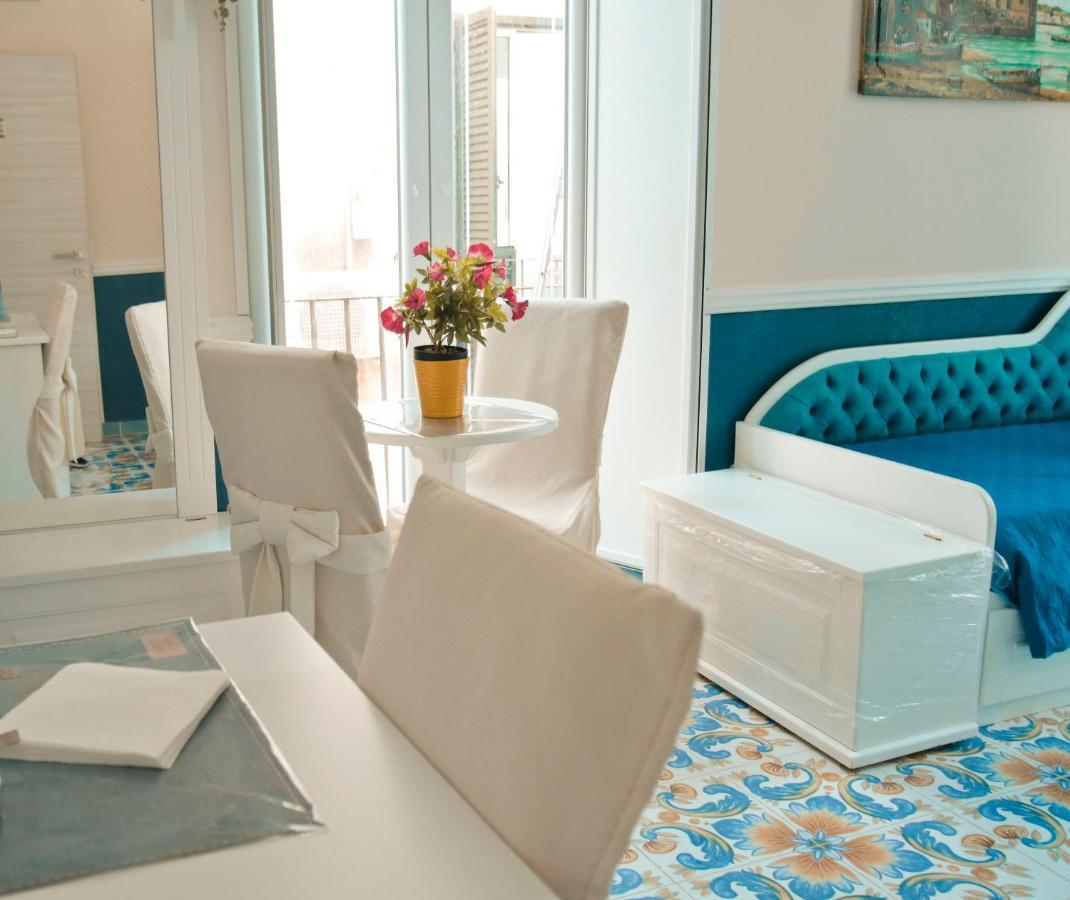Olimpo Degli Dei Bed & Breakfast Napoli Bagian luar foto