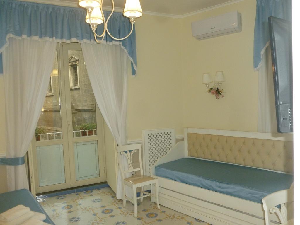 Olimpo Degli Dei Bed & Breakfast Napoli Bagian luar foto