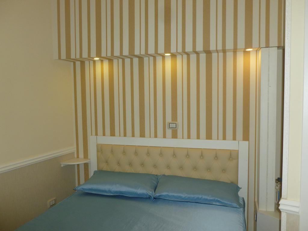 Olimpo Degli Dei Bed & Breakfast Napoli Bagian luar foto