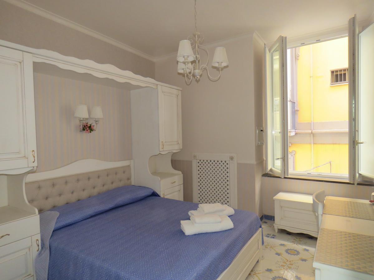 Olimpo Degli Dei Bed & Breakfast Napoli Bagian luar foto