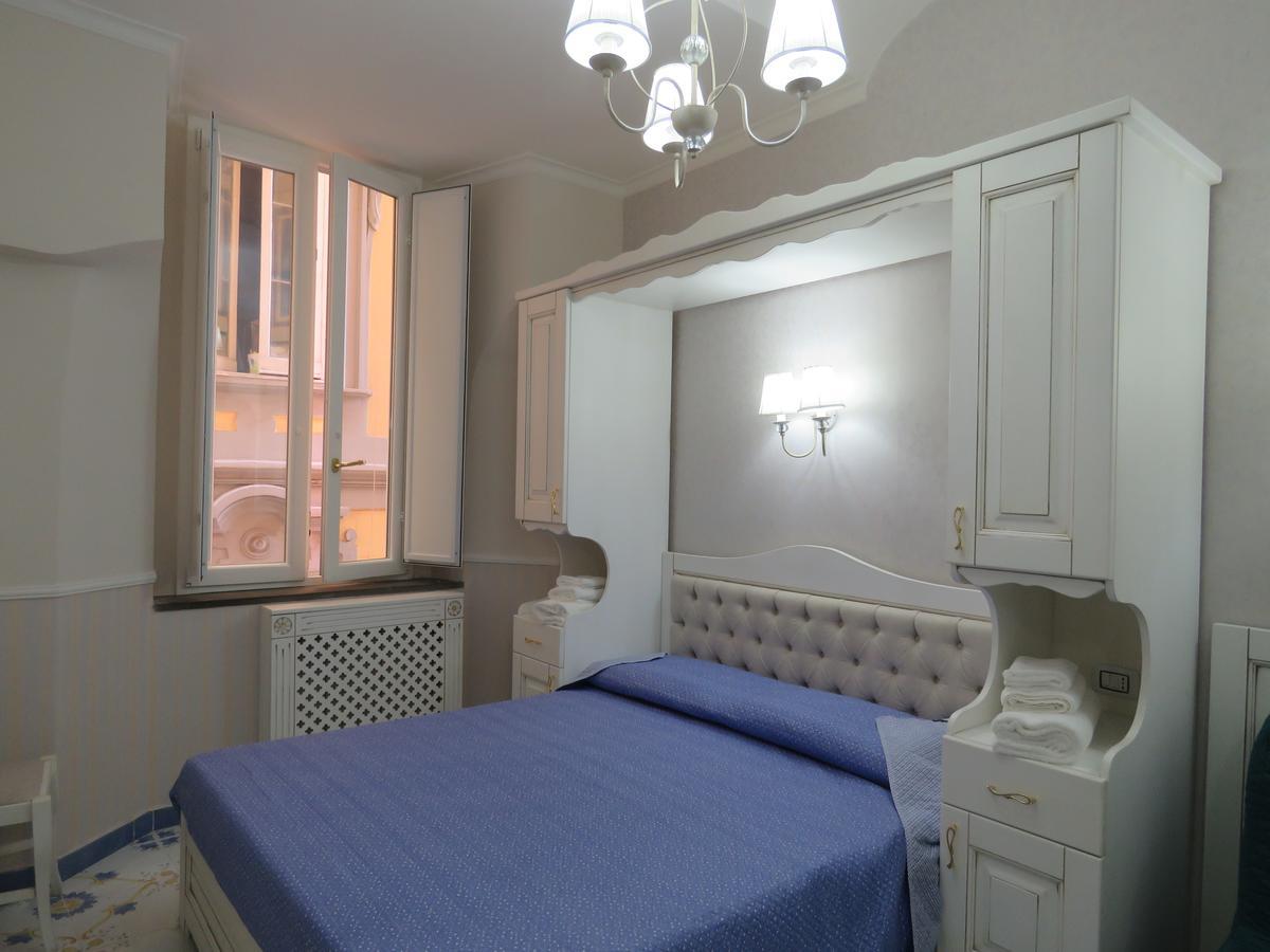 Olimpo Degli Dei Bed & Breakfast Napoli Bagian luar foto
