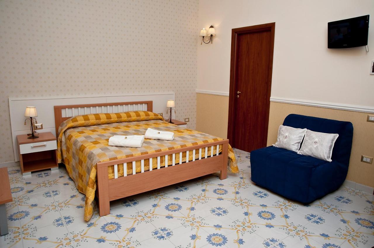 Olimpo Degli Dei Bed & Breakfast Napoli Ruang foto